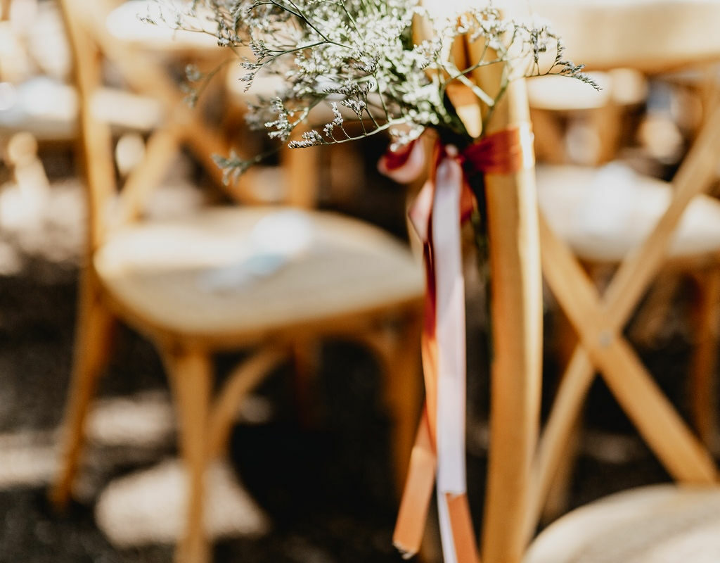 Décoration florale lors d'une cérémonie laïque, à Toulouse en Occitanie